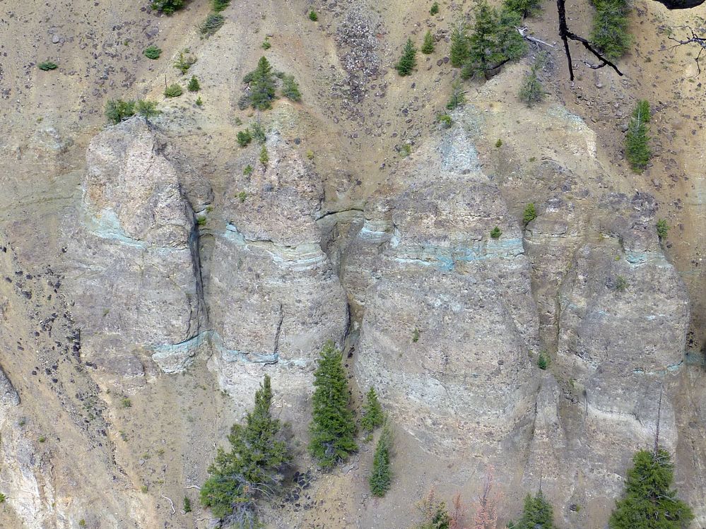 Yellowstone Tower Roosevelt (48).JPG